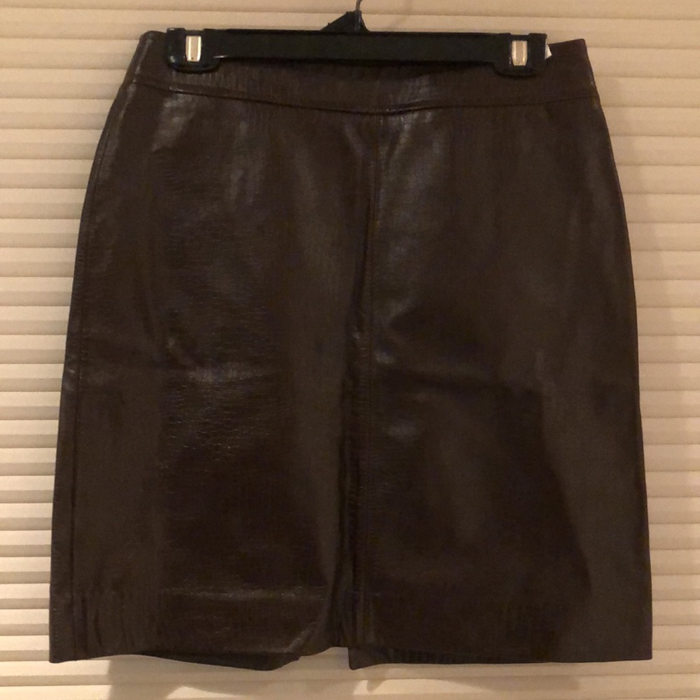 Old Navy Leather skirt! Brown, Side zip Slit back! Lined! Vintage excellent! M/6